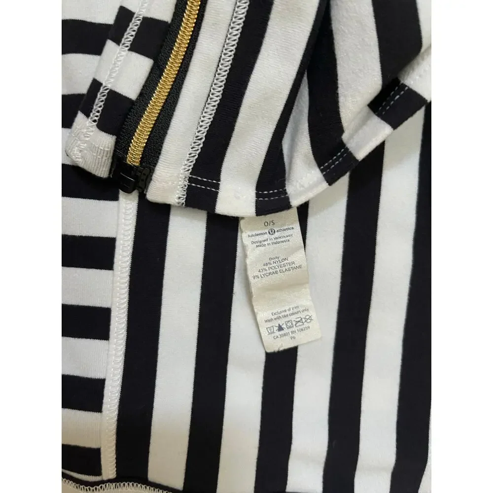 Lululemon Vinyasa Scarf Gold Zipper Apex Stripe Black White Special Edition